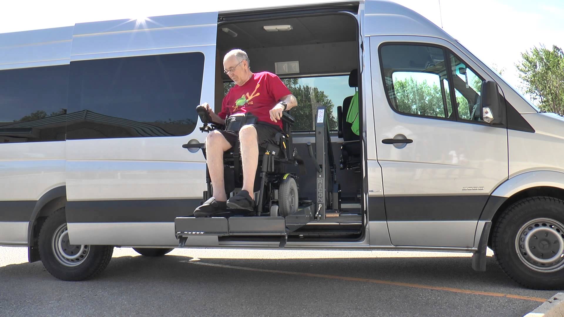 Top Tips To Choose An Appropriate Wheelchair Accessible Vehicle