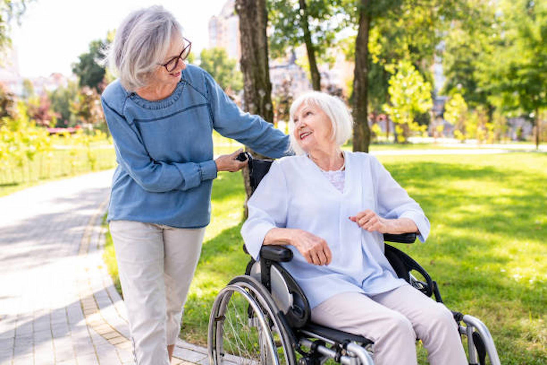 How To Find And Hire A Live-In Care Agency Near You?